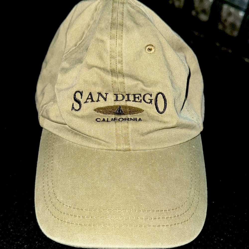 Fahrenheit San Diego khaki green ball cap. Adjustable. Size OS.